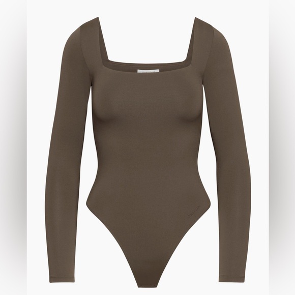 🤎ARITZIA CONTOUR SQUARENECK LONGSLEEVE BODYSUIT🤎 - Picture 3 of 3